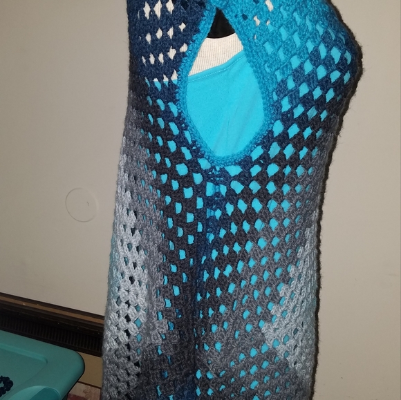 Crochet top - Picture 6 of 9